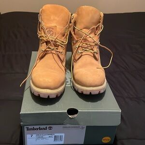 Women Timberland Booths